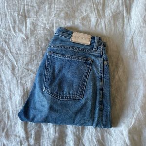 Everlane 90’s Cheeky Jeans